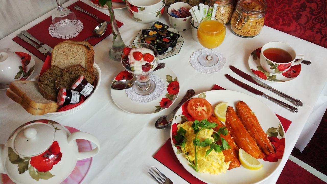 Inishross House Bed & Breakfast New Ross Bagian luar foto